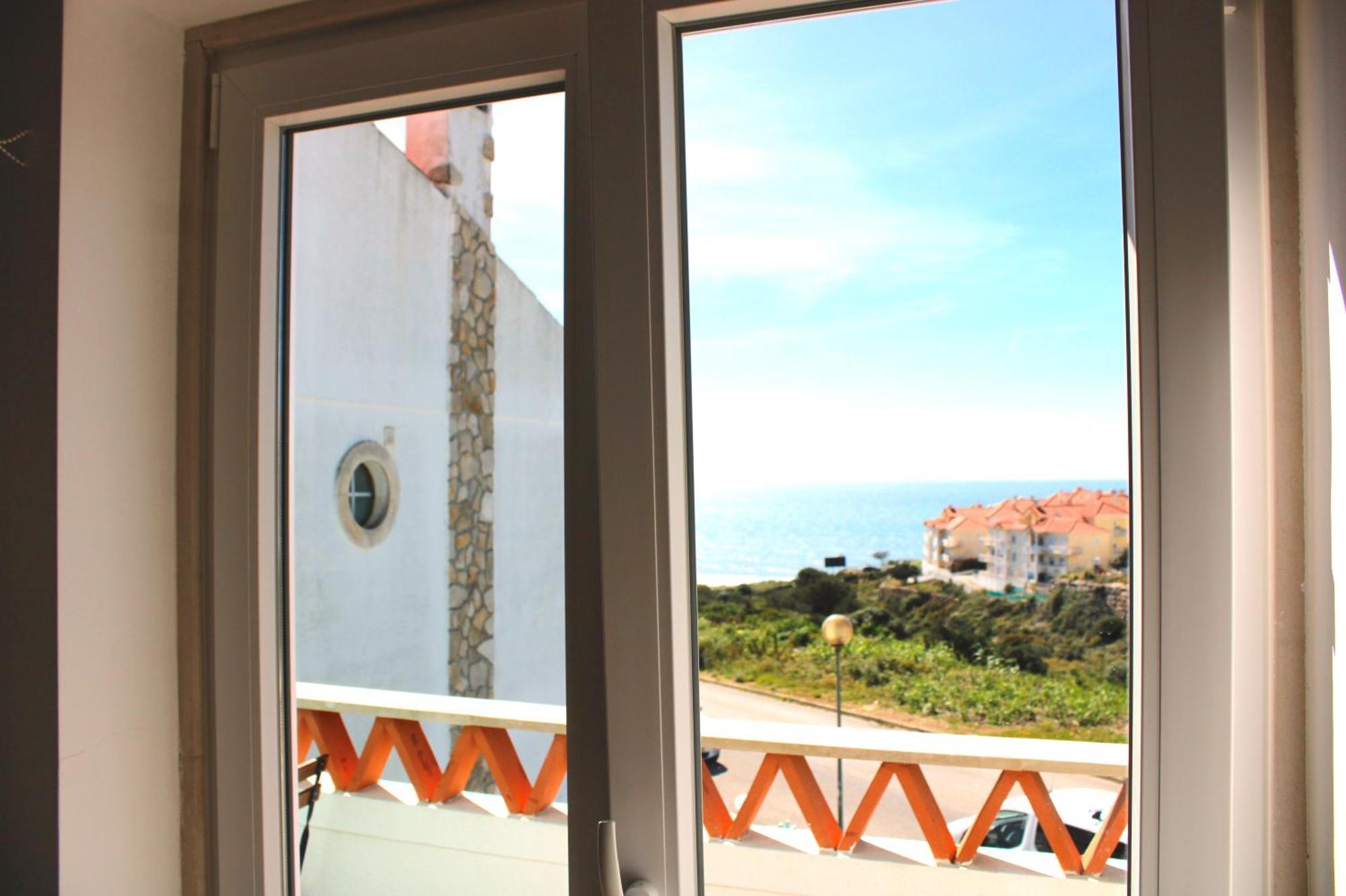 Surf Yoga Ericeira Guest House Ngoại thất bức ảnh